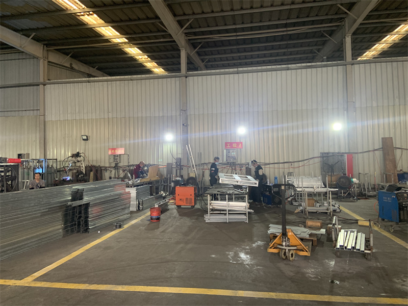 Himzen Solar mounging system and Ground Screw Factory_Steel Pallet1