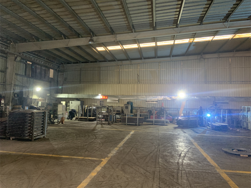 Himzen Solar mounging system and Ground Screw Factory_pipe welding2